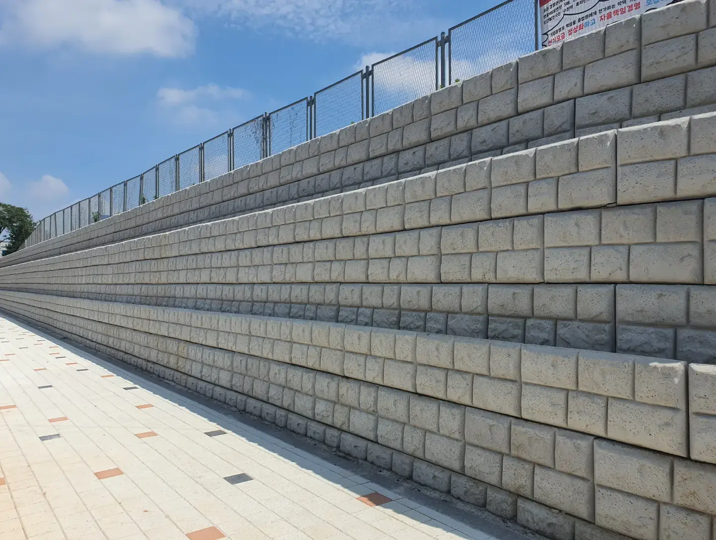 bau Wall 대형 시공사례